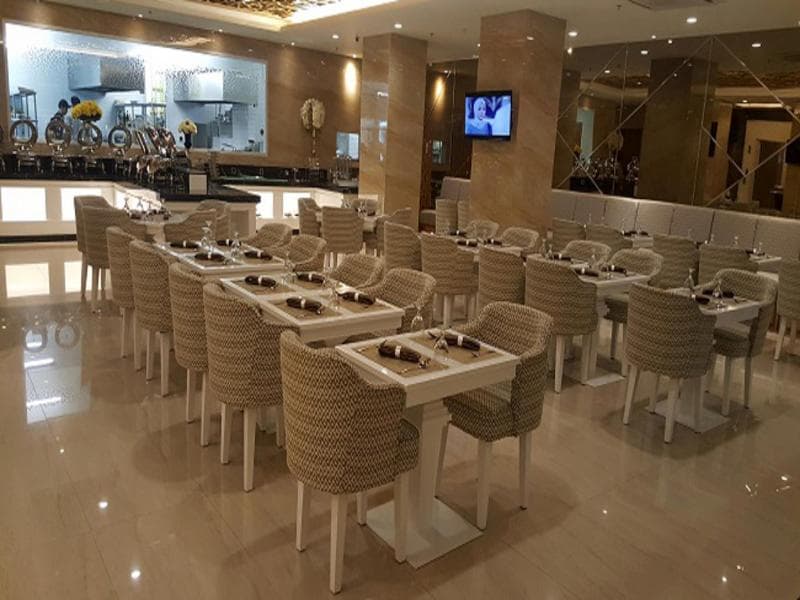 Grand Viveana Hotel main