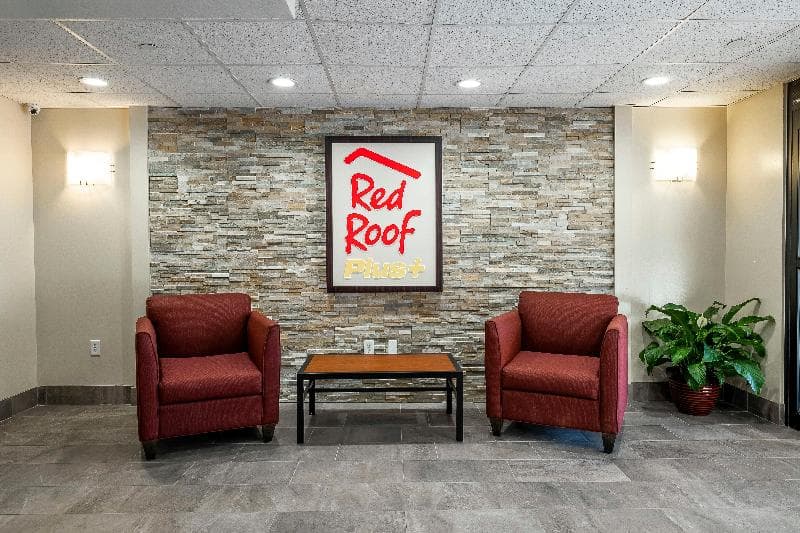 Red Roof Plus Tuscaloosa University 4