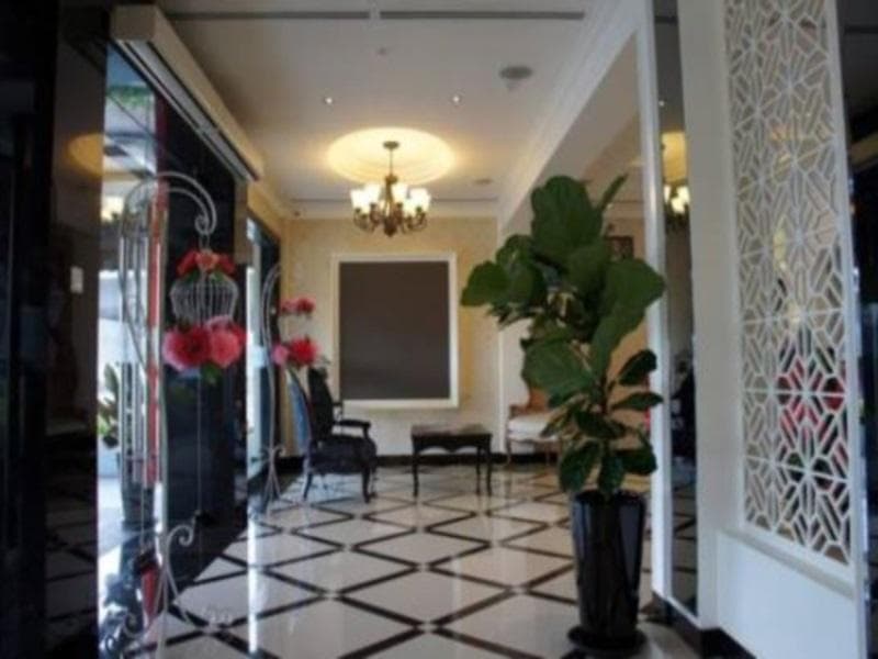The Grand Jade Hotel 3