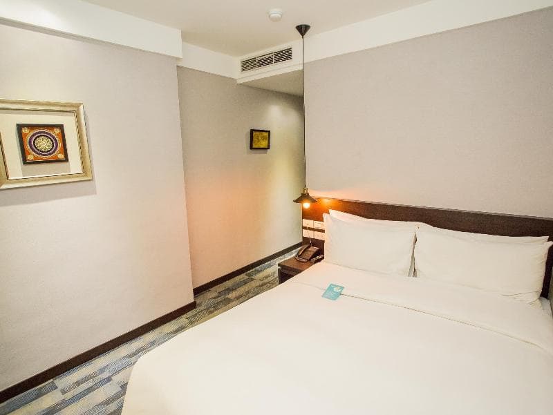 Khan Hotel 4