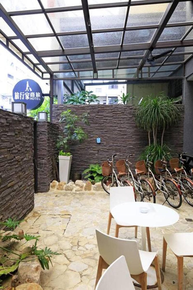 Global Traveler Hotel 4