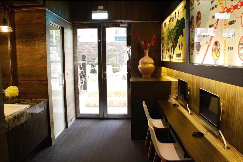 Global Traveler Hotel 2