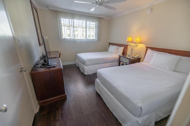 Cal Mar Hotel Suites 4