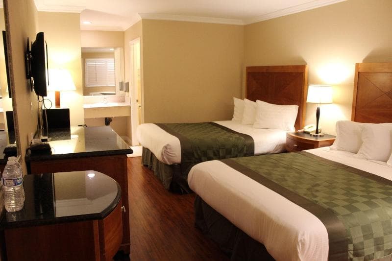 Garden Inn 4