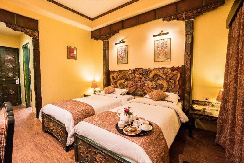 Palace On Ganges (Adults Only) 5