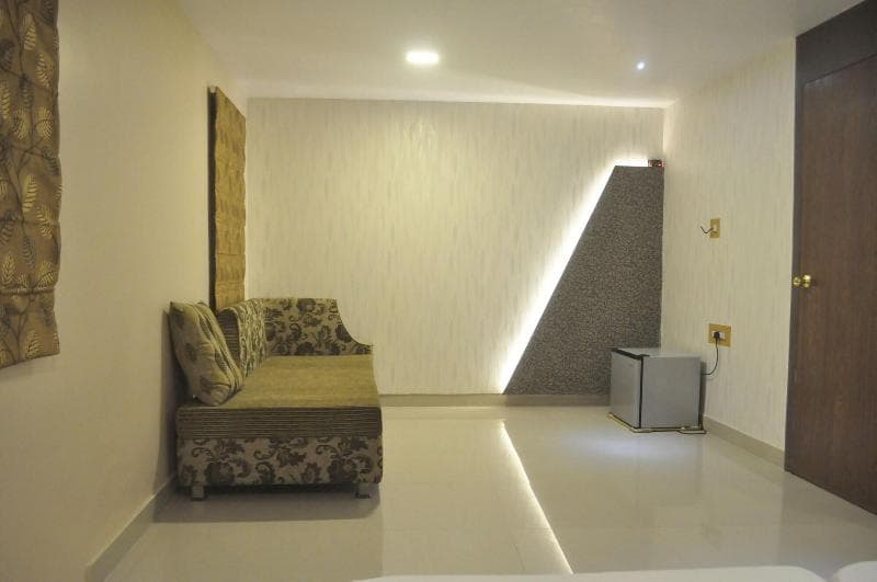 Hotel Eastern Plaza 4