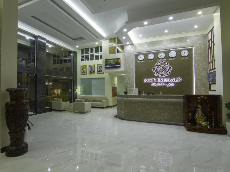 Rose Emerald Hotel photo 1