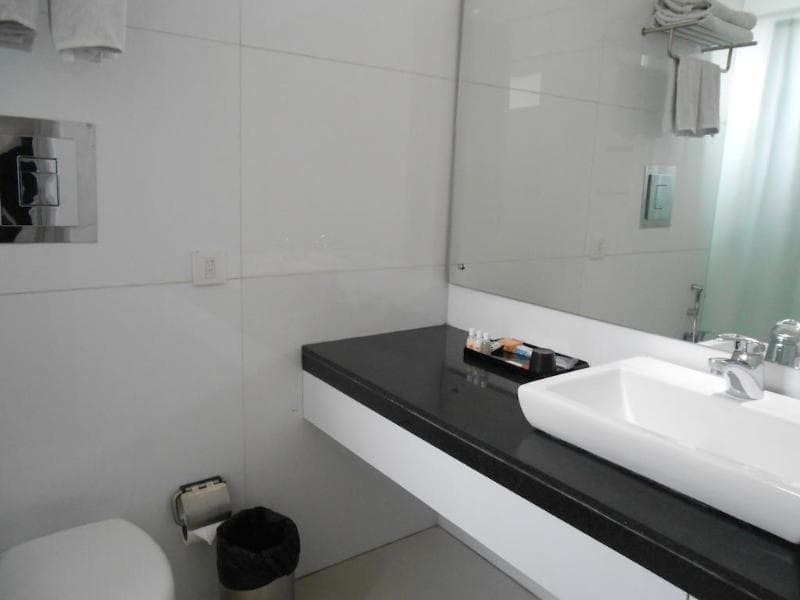 Sapphire Suites 2