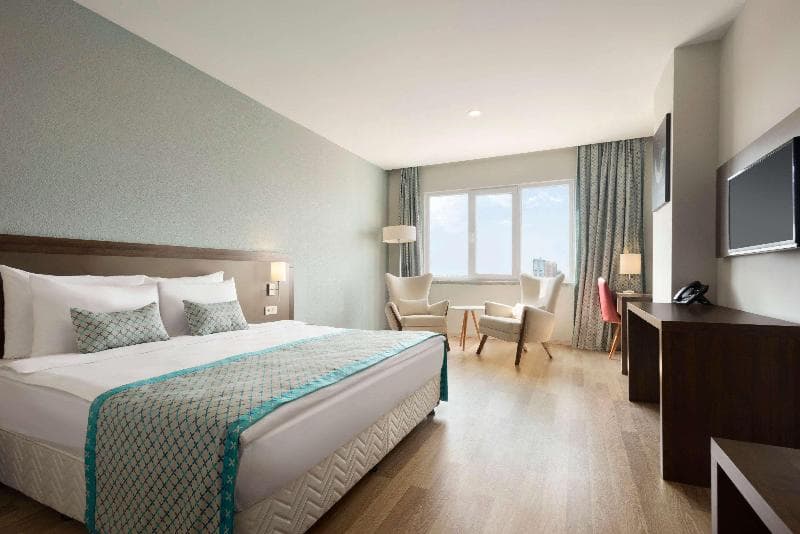 Hawthorn Suites By Wyndham Cerkezkoy 4