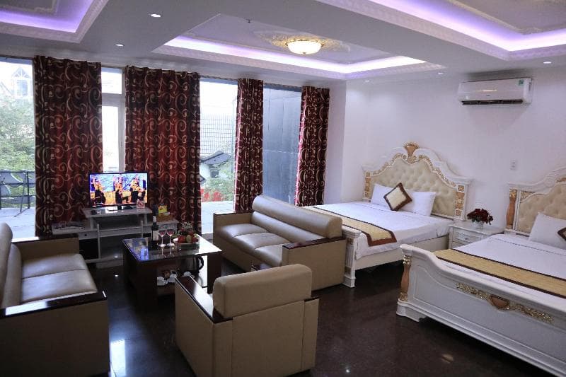 Happy Land Hotel 4