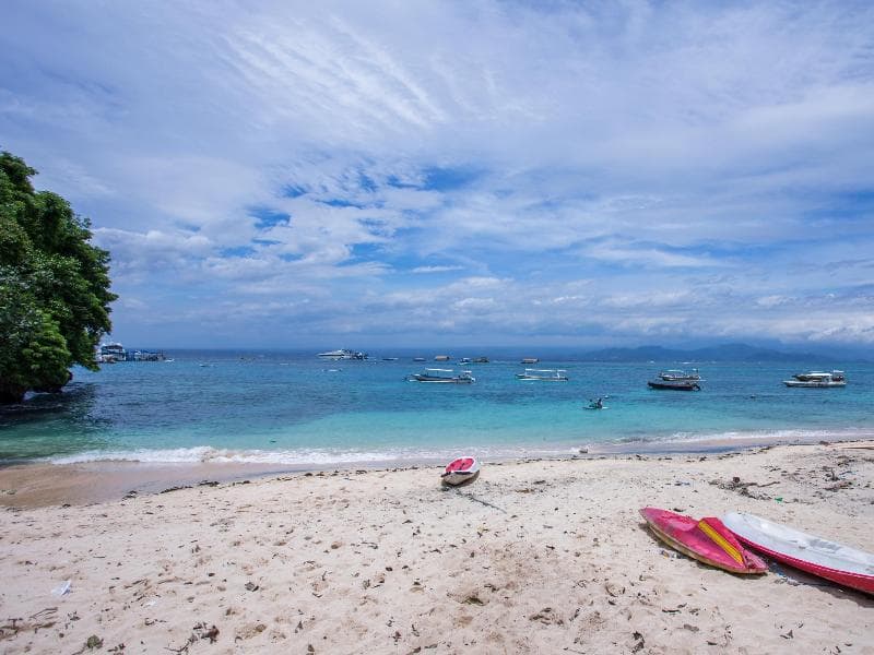 Song Lambung Beach Huts 4