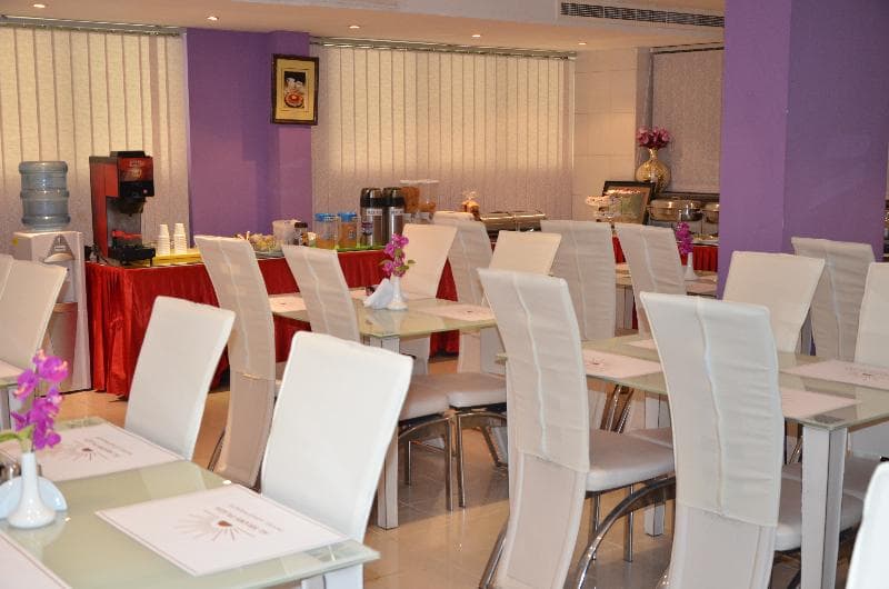 Al Jazeera Hotel Appartments Llc 5