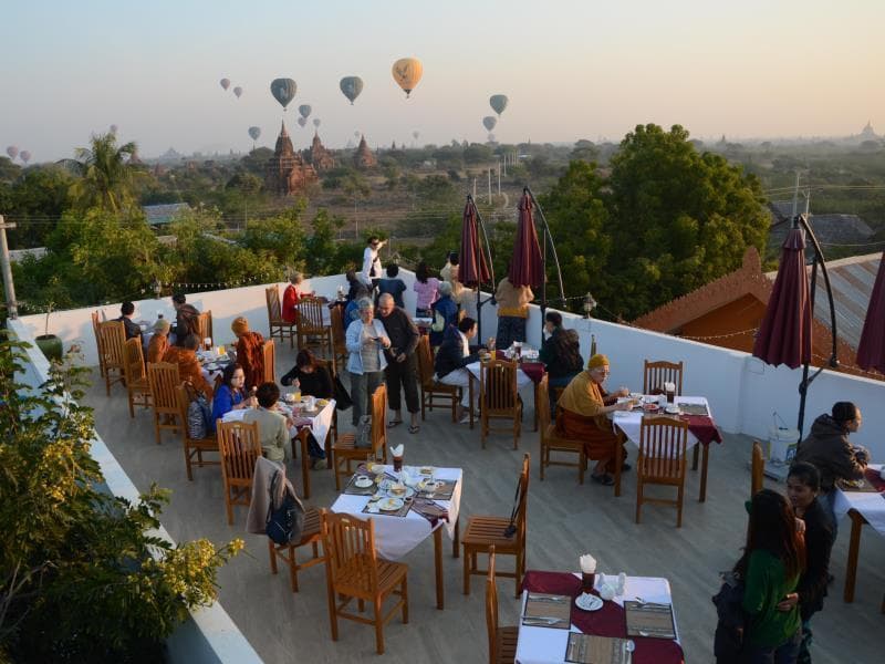 Manisanda Hotel main