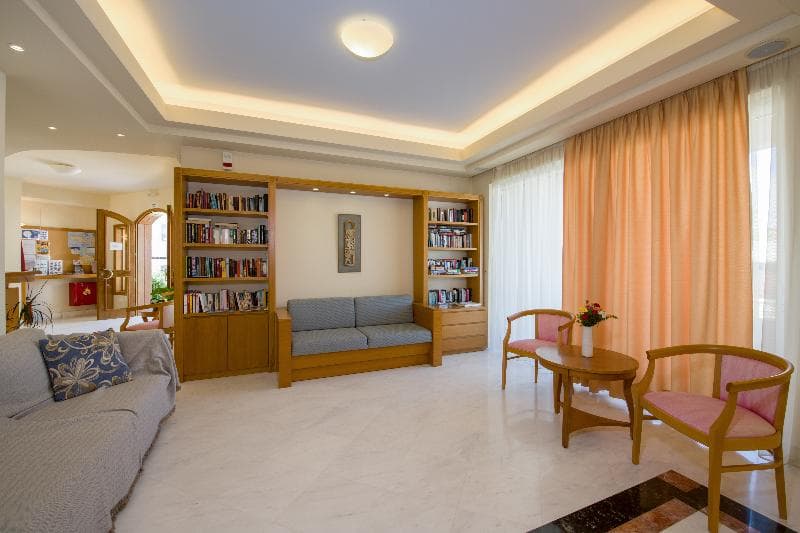Toxo Hotel & Apartments photo 1
