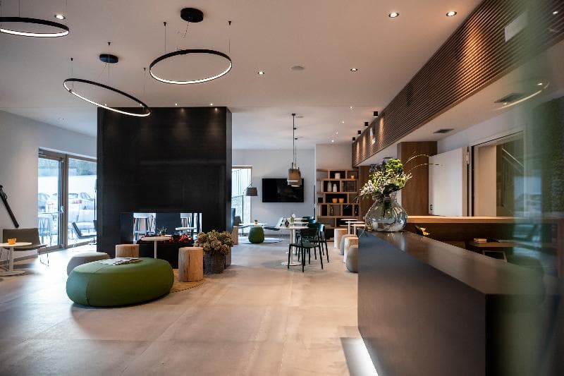 Be Place Adult Friendly Hotel 4