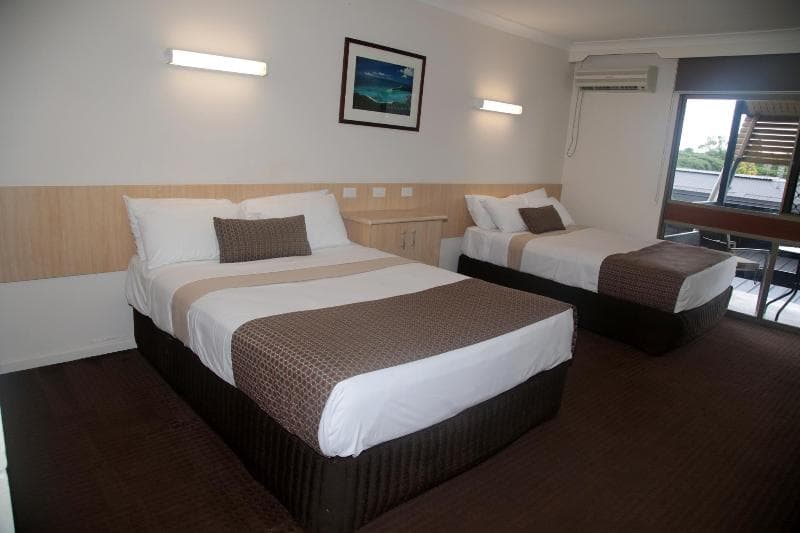 Reef Gateway Hotel 5