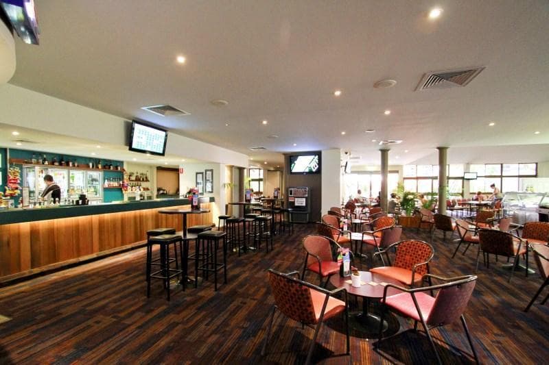 Reef Gateway Hotel main