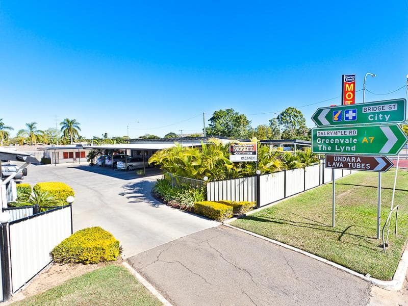 Charters Towers Motel photo 1