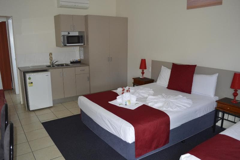 Charters Towers Motel 4