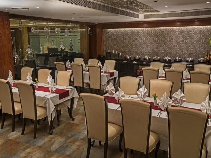 M Crown Hotel 4