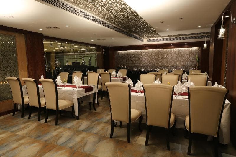 M Crown Hotel photo 1