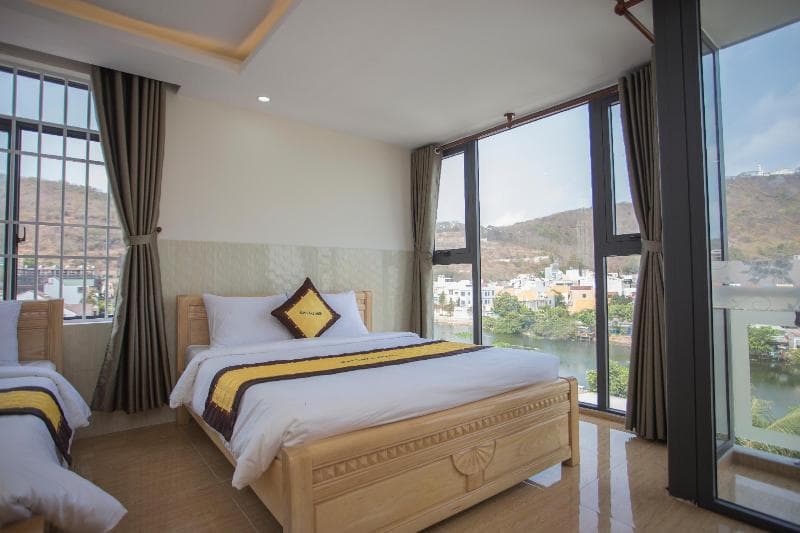 Sun Lake Hotel main
