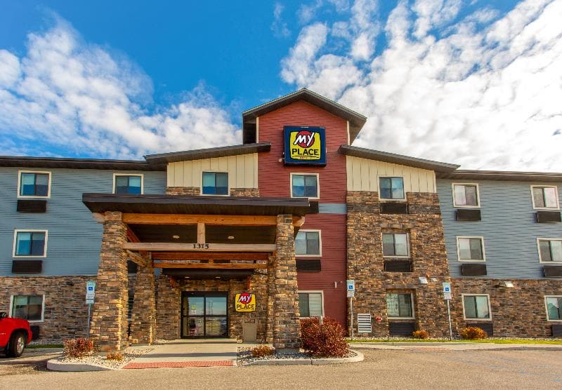 My Place Hotel Grand Forks 3