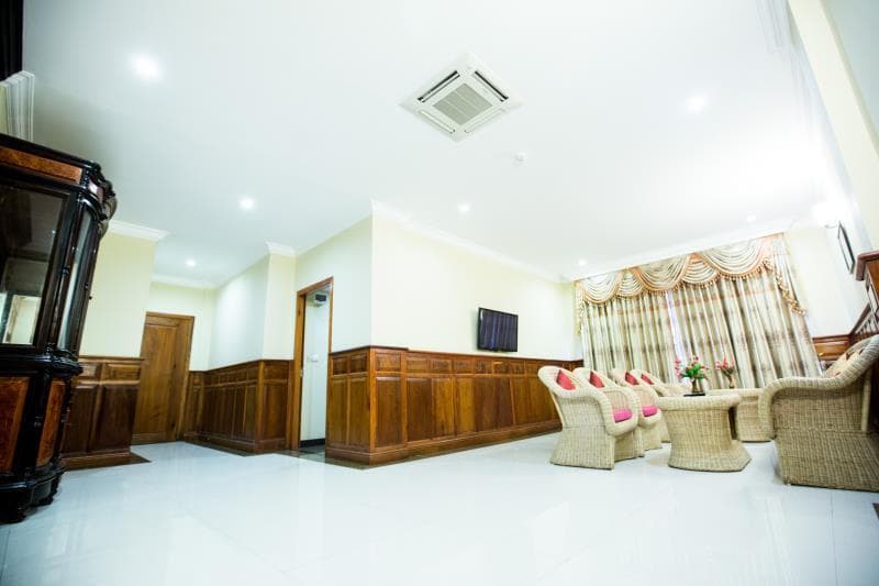 Classy Hotel 3