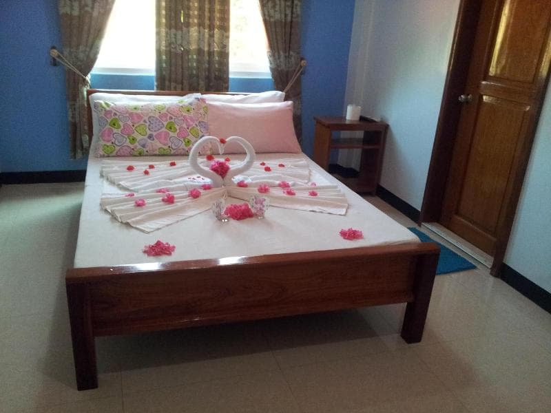 Buena's Haven Travelodge 4