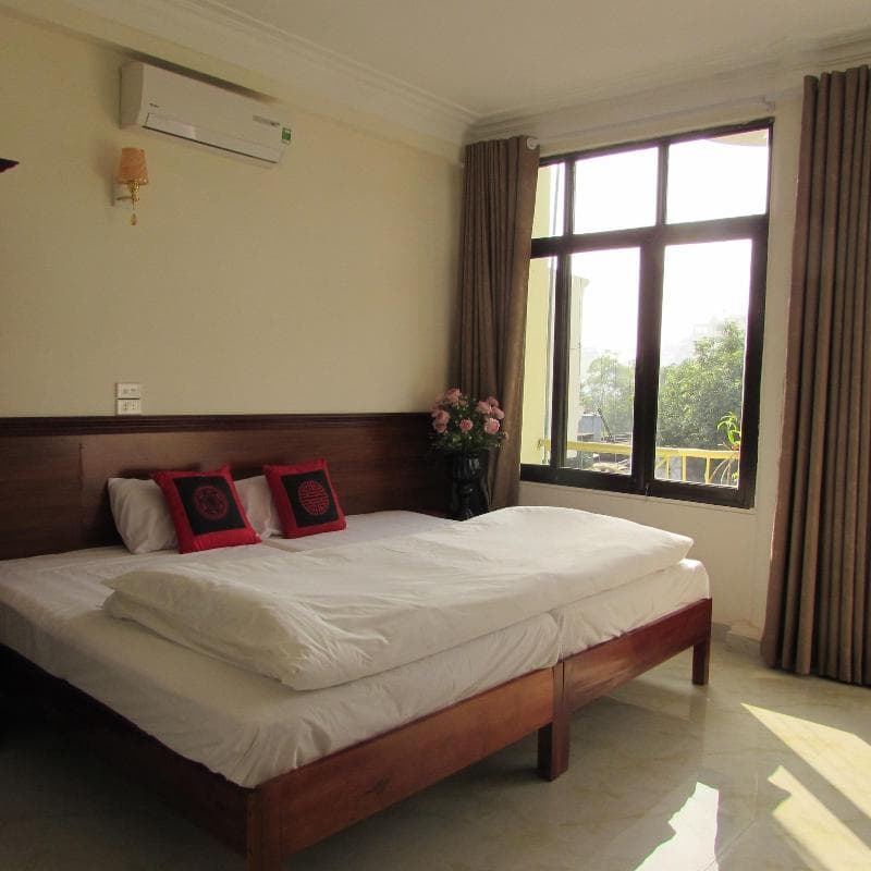 Viet Nhat Halong Hotel 2