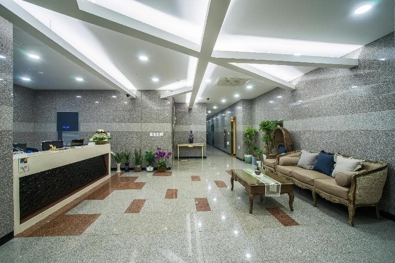 Breeze Bay Hotel 2