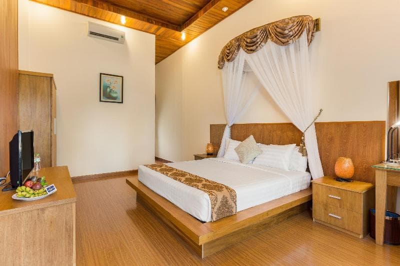 Gold Coast Resort main