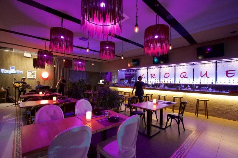 Kroque Boutique & Bistro 5