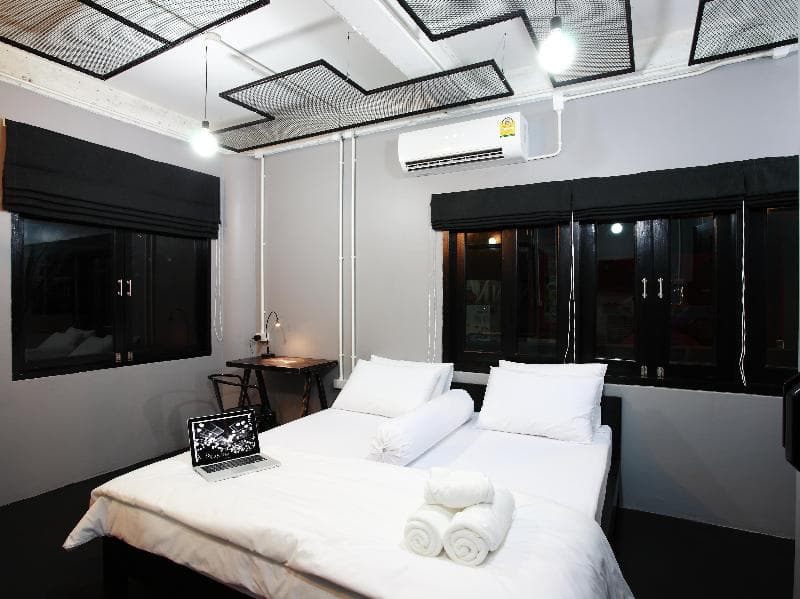 Me Room Hotel main