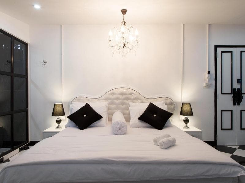Me Room Hotel 3