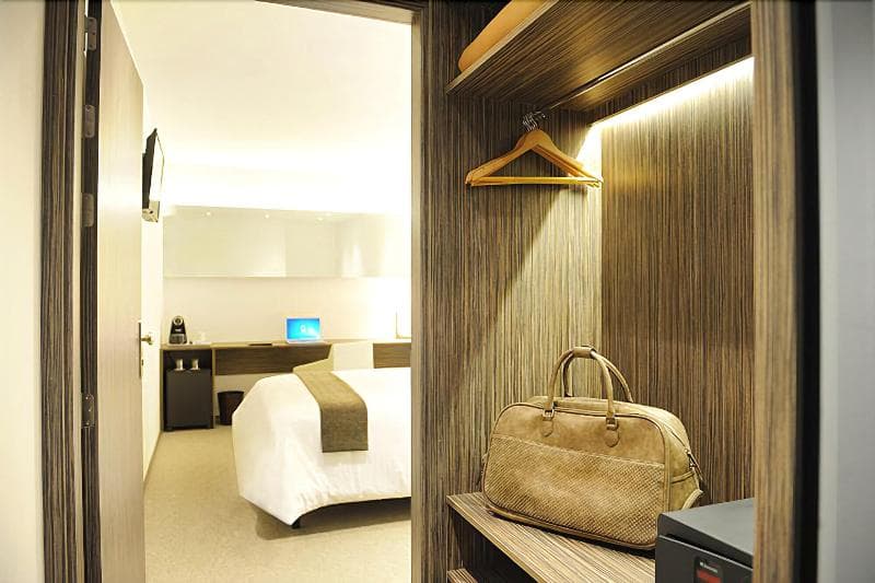 Air Rooms Madrid Airport By Premium Traveller 2