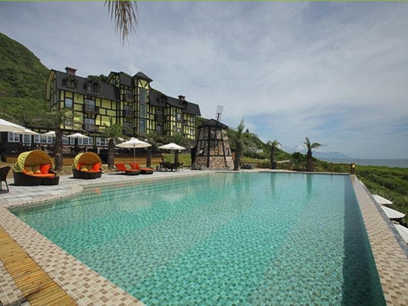 Stuart Villa main