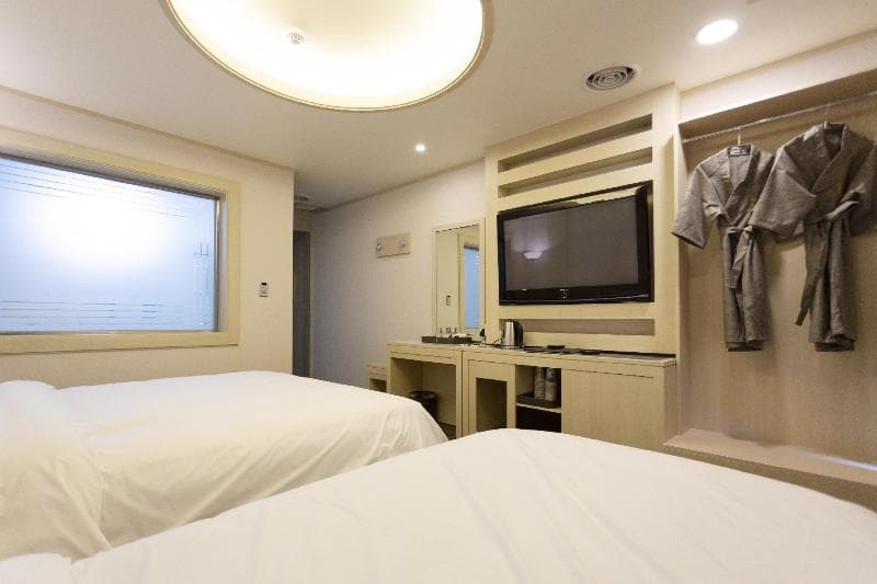 Hotel Tirol 2