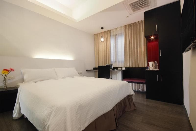 Yes Hotel 4