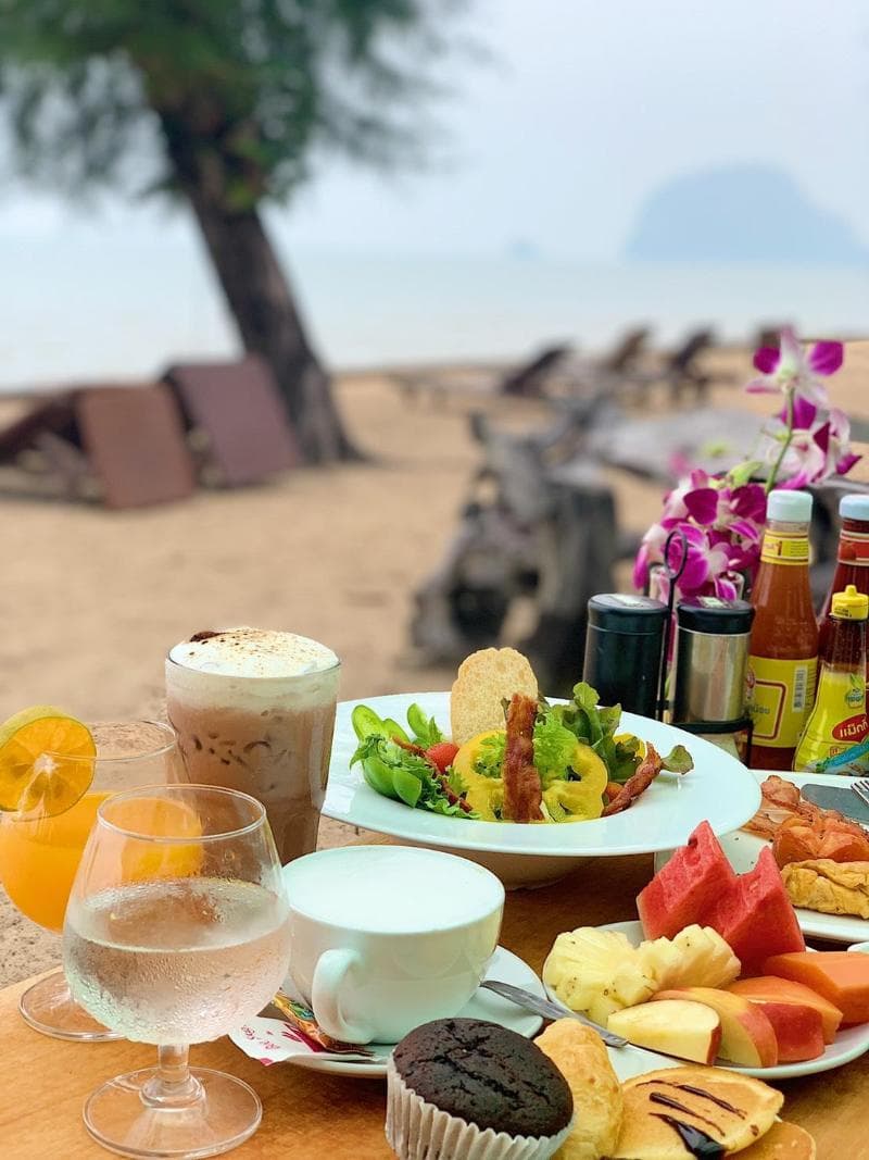 Thiw Son Beach Resort 5