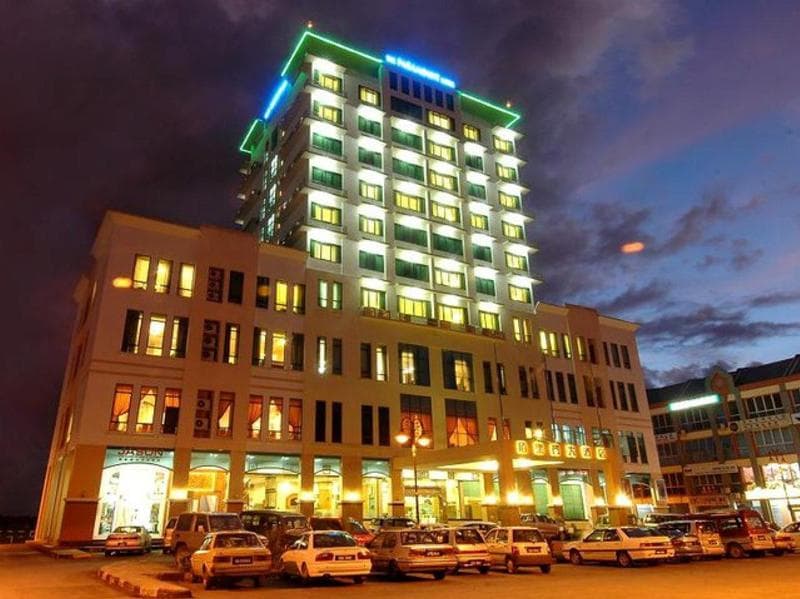The Paramount Hotel Sibu 2