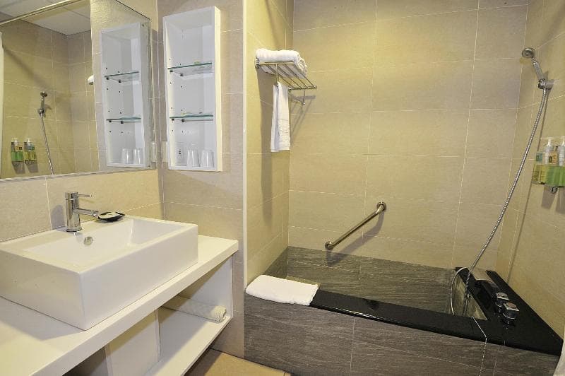 Toyugi Hot Spring Resorts & Spa 4