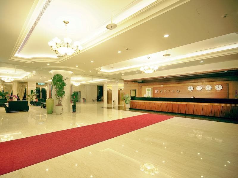Yaling Hotel 5