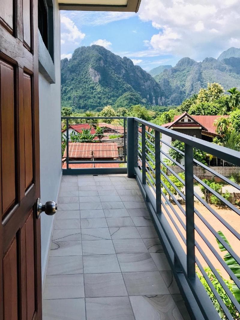 Faraway Suites 5