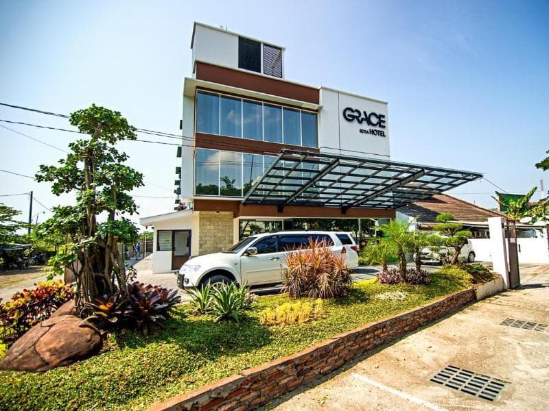 Grace Setia Hotel photo 1