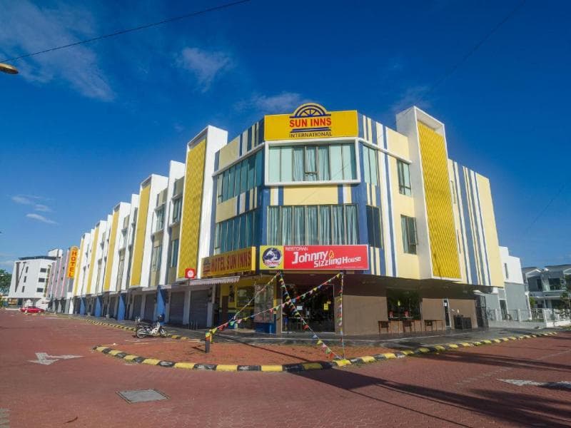 Sun Inns Hotel Pasir Penambang photo 1