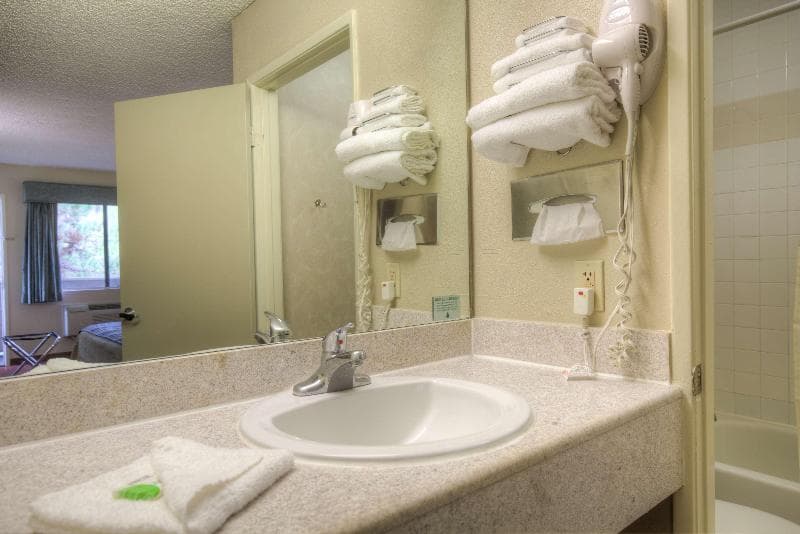 Good Nite Inn Calabasas 5