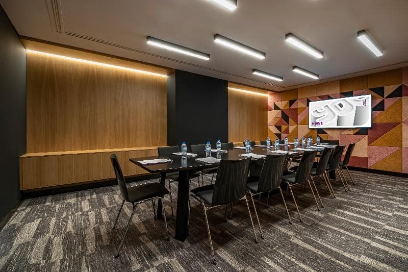 YOTEL Porto 5