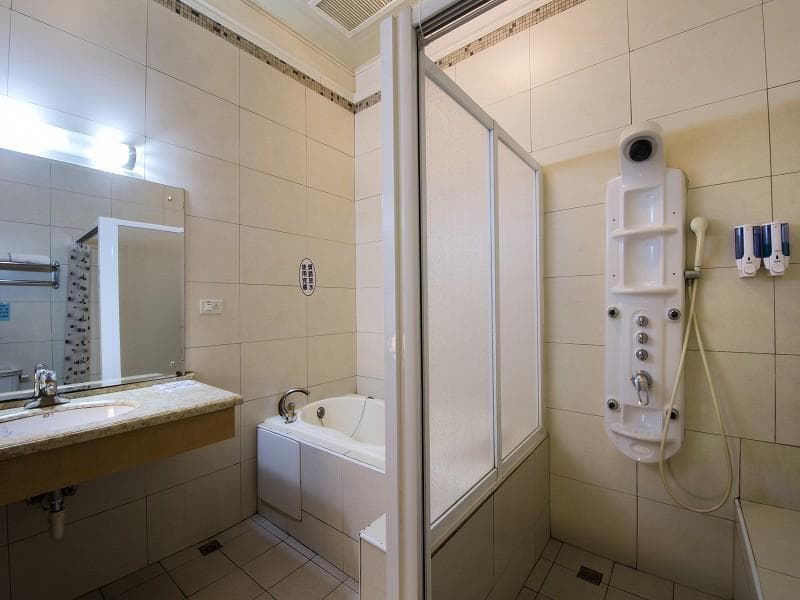 Rose Business Hotel main
