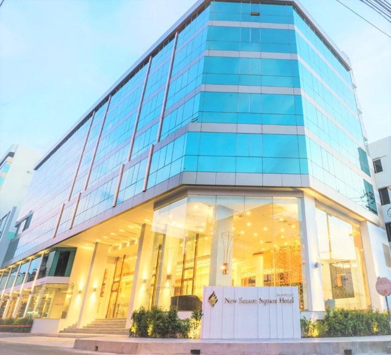 New Season Square Hotel 5